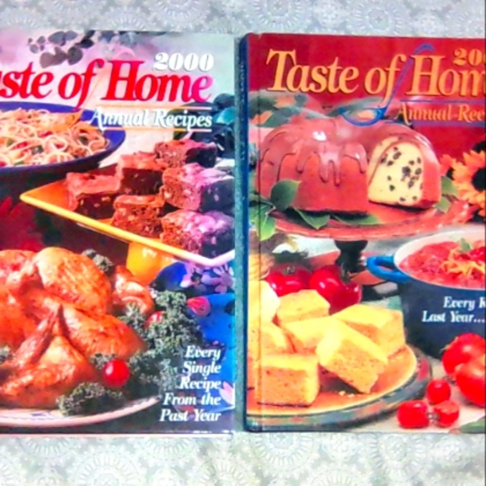 Vintage 2000/2002 Taste Of Home Cookbooks